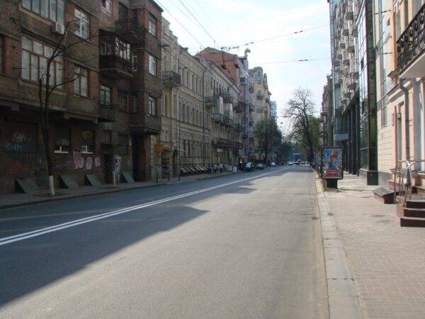 Львівська площа