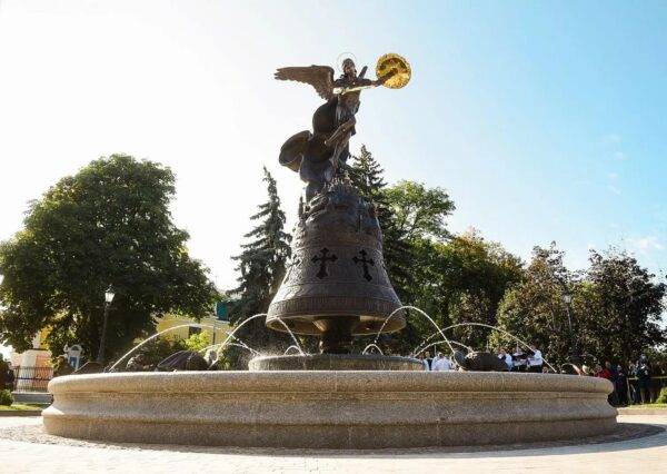 Archangel Michael — Guardian of Kyiv fountain
